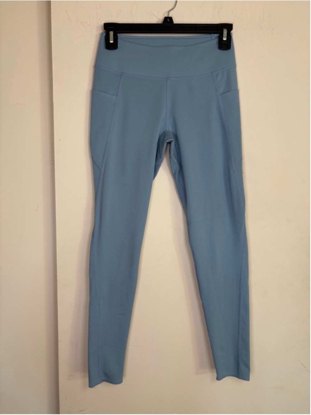 Uniqlo AIRism High Rise Active Workout Leggings Blue with Side Pockets Size S